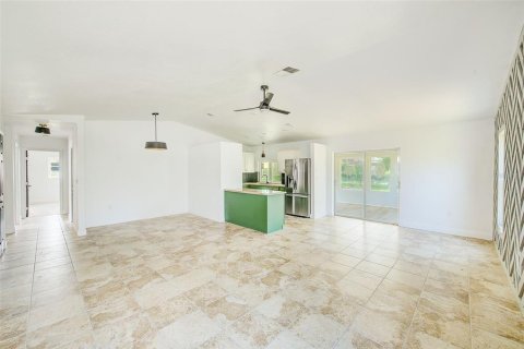 House in Hudson, Florida 3 bedrooms, 149.29 sq.m. № 1808496 - photo 10
