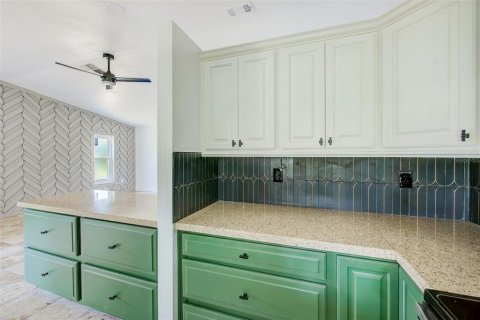 House in Hudson, Florida 3 bedrooms, 149.29 sq.m. № 1808496 - photo 17