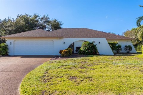 Villa ou maison à Englewood, Floride 3 chambres, 189.52 m2 № 2434797