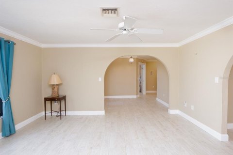 Villa ou maison à vendre à Englewood, Floride: 3 chambres, 189.52 m2 № 2434797 - photo 10