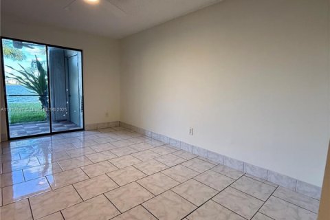 Copropriété à louer à Homestead, Floride: 2 chambres, 89.19 m2 № 1973166 - photo 4