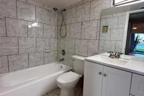 Copropriété à louer à Homestead, Floride: 2 chambres, 89.19 m2 № 1973166 - photo 6