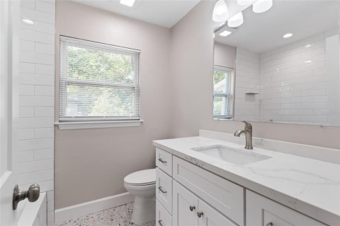 House in Gainesville, Florida 4 bedrooms, 155.52 sq.m. № 1773260 - photo 18