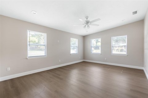 House in Gainesville, Florida 4 bedrooms, 155.52 sq.m. № 1773260 - photo 12