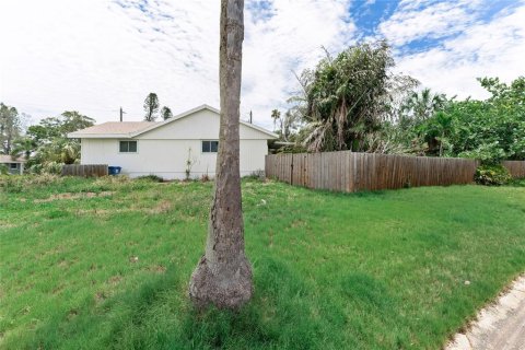 House in Saint Petersburg, Florida 3 bedrooms, 116.31 sq.m. № 1793133 - photo 19
