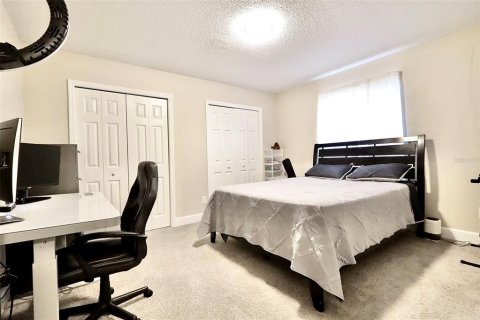 House in Altamonte Springs, Florida 4 bedrooms, 189.33 sq.m. № 2096583 - photo 18