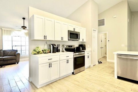 House in Altamonte Springs, Florida 4 bedrooms, 189.33 sq.m. № 2096583 - photo 5