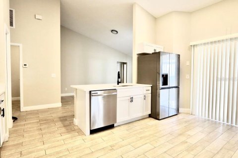 House in Altamonte Springs, Florida 4 bedrooms, 189.33 sq.m. № 2096583 - photo 22