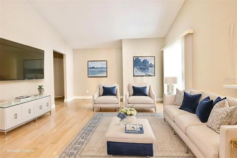 House in Altamonte Springs, Florida 4 bedrooms, 189.33 sq.m. № 2096583 - photo 10