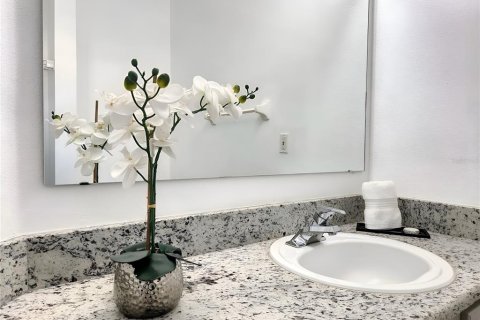 Adosado en venta en Kissimmee, Florida, 3 dormitorios, 119.94 m2 № 2227116 - foto 29