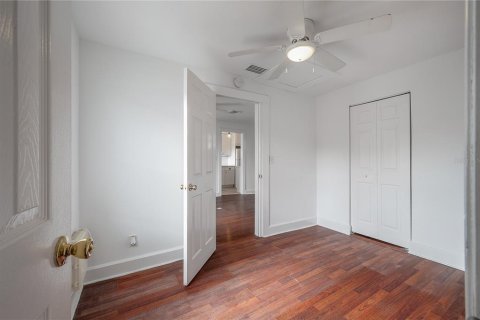 Immobilier commercial à vendre à Tampa, Floride: 3 chambres, 124.3 m2 № 2284182 - photo 16
