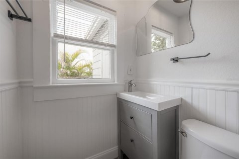 Immobilier commercial à vendre à Tampa, Floride: 3 chambres, 124.3 m2 № 2284182 - photo 15