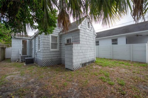 Immobilier commercial à vendre à Tampa, Floride: 3 chambres, 124.3 m2 № 2284182 - photo 20