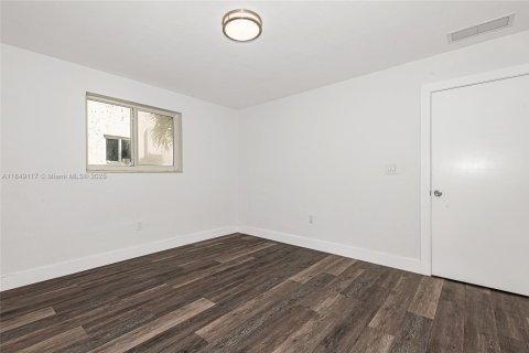 Apartment in Miami Beach, Florida 2 bedrooms, 111.48 sq.m. № 1850639 - photo 9