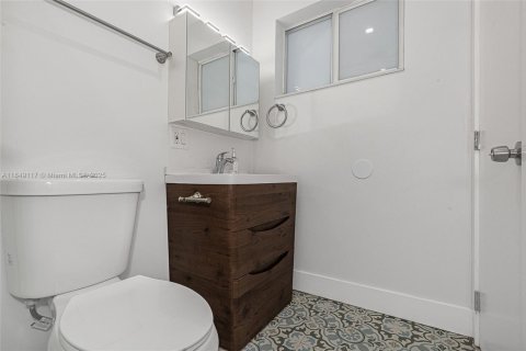 Apartment in Miami Beach, Florida 2 bedrooms, 111.48 sq.m. № 1850639 - photo 14