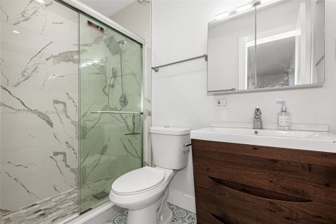 Apartment in Miami Beach, Florida 2 bedrooms, 111.48 sq.m. № 1850639 - photo 13
