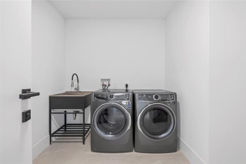 Copropriété à vendre à Fort Lauderdale, Floride: 3 chambres, 271.09 m2 № 2174317 - photo 28
