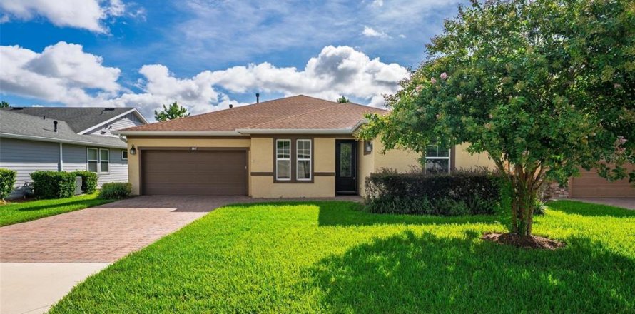 House in OCALA PRESERVE in Ocala, Florida 3 bedrooms, 217.48 sq.m. № 1906219