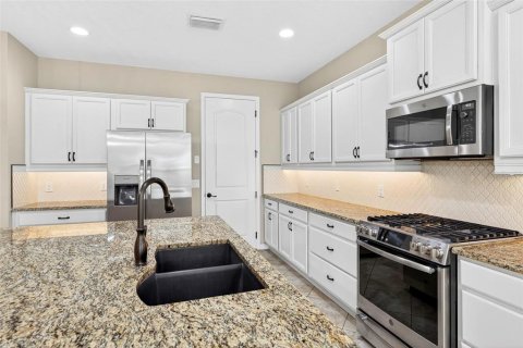 House in OCALA PRESERVE in Ocala, Florida 3 bedrooms, 217.48 sq.m. № 1906219 - photo 22