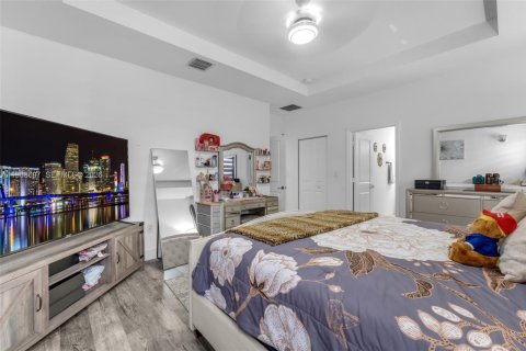 Casa en venta en Homestead, Florida, 4 dormitorios, 202.34 m2 № 2029908 - foto 15