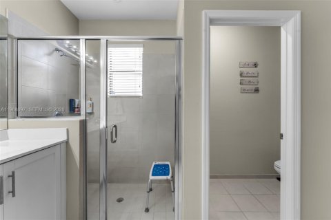 Casa en venta en Homestead, Florida, 4 dormitorios, 202.34 m2 № 2029908 - foto 18