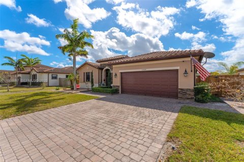 Casa en venta en Homestead, Florida, 4 dormitorios, 202.34 m2 № 2029908 - foto 2