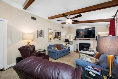 Villa ou maison à vendre à Tampa, Floride: 3 chambres, 244.43 m2 № 2094533 - photo 10
