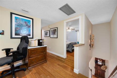Villa ou maison à vendre à Tampa, Floride: 3 chambres, 244.43 m2 № 2094533 - photo 15