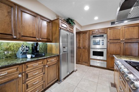 Villa ou maison à vendre à Tampa, Floride: 3 chambres, 244.43 m2 № 2094533 - photo 7