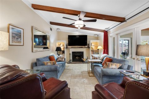 Villa ou maison à vendre à Tampa, Floride: 3 chambres, 244.43 m2 № 2094533 - photo 11