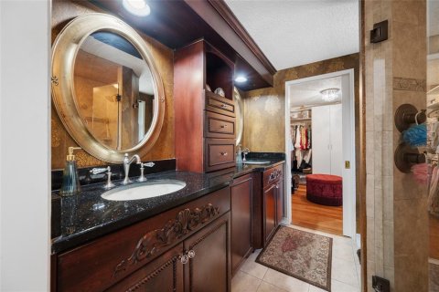 Villa ou maison à vendre à Tampa, Floride: 3 chambres, 244.43 m2 № 2094533 - photo 21