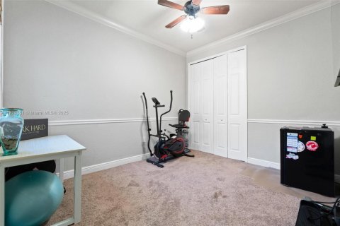 Adosado en venta en Cutler Bay, Florida, 4 dormitorios, 204.48 m2 № 1975039 - foto 24