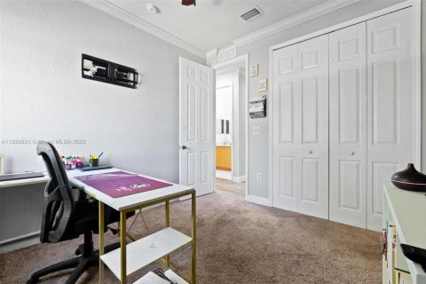 Adosado en venta en Cutler Bay, Florida, 4 dormitorios, 204.48 m2 № 1975039 - foto 29