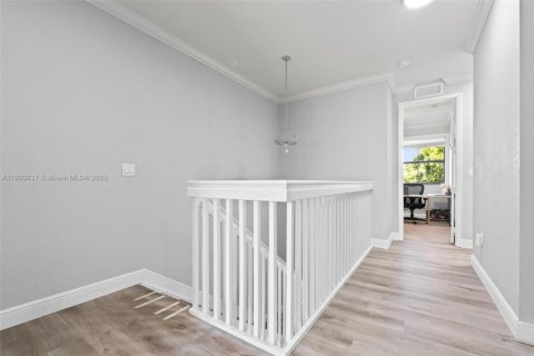 Adosado en venta en Cutler Bay, Florida, 4 dormitorios, 204.48 m2 № 1975039 - foto 17