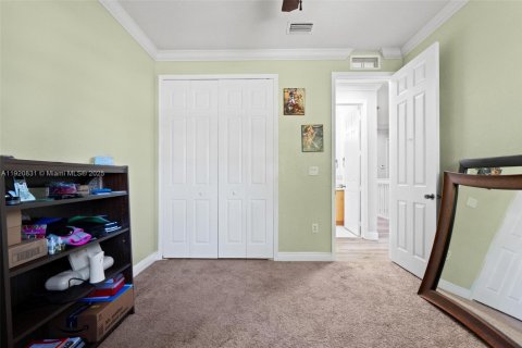 Adosado en venta en Cutler Bay, Florida, 4 dormitorios, 204.48 m2 № 1975039 - foto 26
