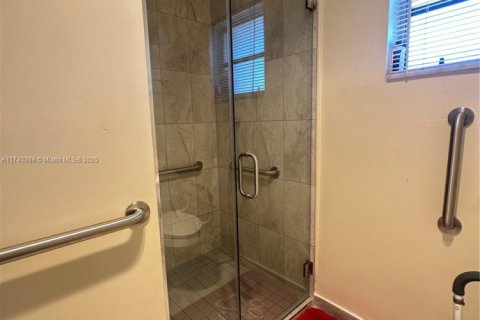 Condominio en venta en Hollywood, Florida, 2 dormitorios, 89.93 m2 № 1811632 - foto 13