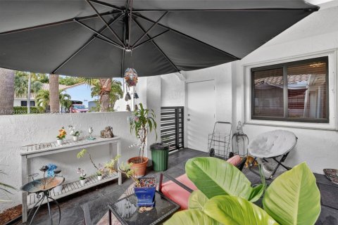 Condo in Aventura, Florida, 3 bedrooms  № 2009876 - photo 6