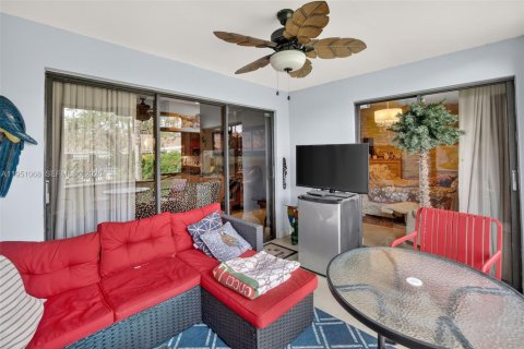 Condo in Aventura, Florida, 3 bedrooms  № 2009876 - photo 22