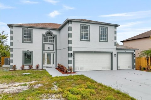 House in Port Charlotte, Florida 5 bedrooms, 257.34 sq.m. № 1624770 - photo 2