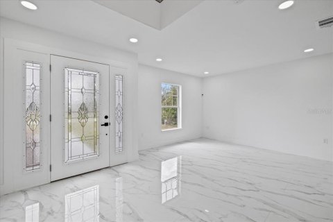 House in Port Charlotte, Florida 5 bedrooms, 257.34 sq.m. № 1624770 - photo 4
