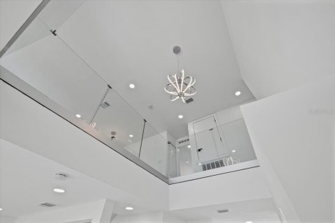 House in Port Charlotte, Florida 5 bedrooms, 257.34 sq.m. № 1624770 - photo 26