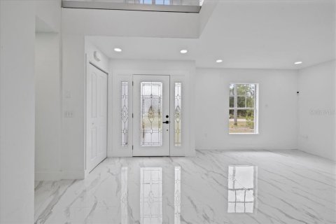 House in Port Charlotte, Florida 5 bedrooms, 257.34 sq.m. № 1624770 - photo 3