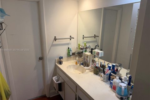 Купить таунхаус в Майами, Флорида 3 спальни, 144.93м2, № 2043713 - фото 9