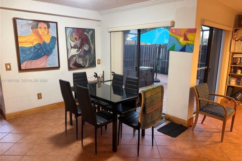 Купить таунхаус в Майами, Флорида 3 спальни, 144.93м2, № 2043713 - фото 22