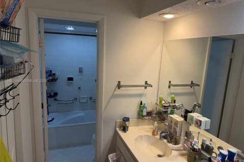 Купить таунхаус в Майами, Флорида 3 спальни, 144.93м2, № 2043713 - фото 10