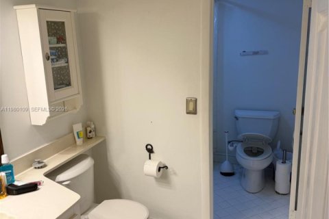 Купить таунхаус в Майами, Флорида 3 спальни, 144.93м2, № 2043713 - фото 13