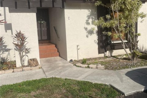 Таунхаус в Майами, Флорида 3 спальни, 144.93м2 № 2043713