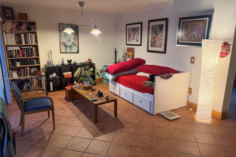 Купить таунхаус в Майами, Флорида 3 спальни, 144.93м2, № 2043713 - фото 24