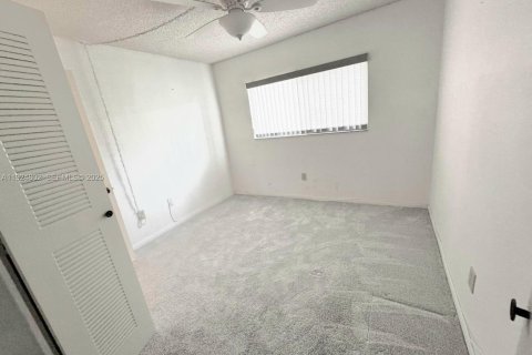 Condominio en venta en Tamarac, Florida, 3 dormitorios, 108.05 m2 № 1984116 - foto 18