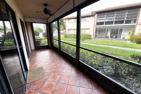 Condominio en venta en Tamarac, Florida, 3 dormitorios, 108.05 m2 № 1984116 - foto 22